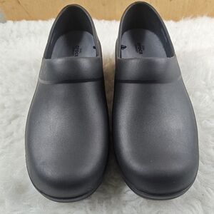 Crocs On the Clock Work Slip on Clogs Slip Resistant Black Women's Size 11